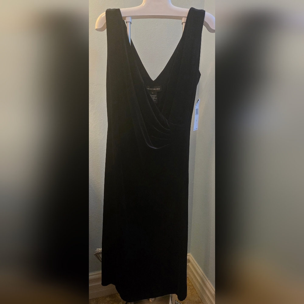 Jones New‎ York Black Velvet Draped Dress